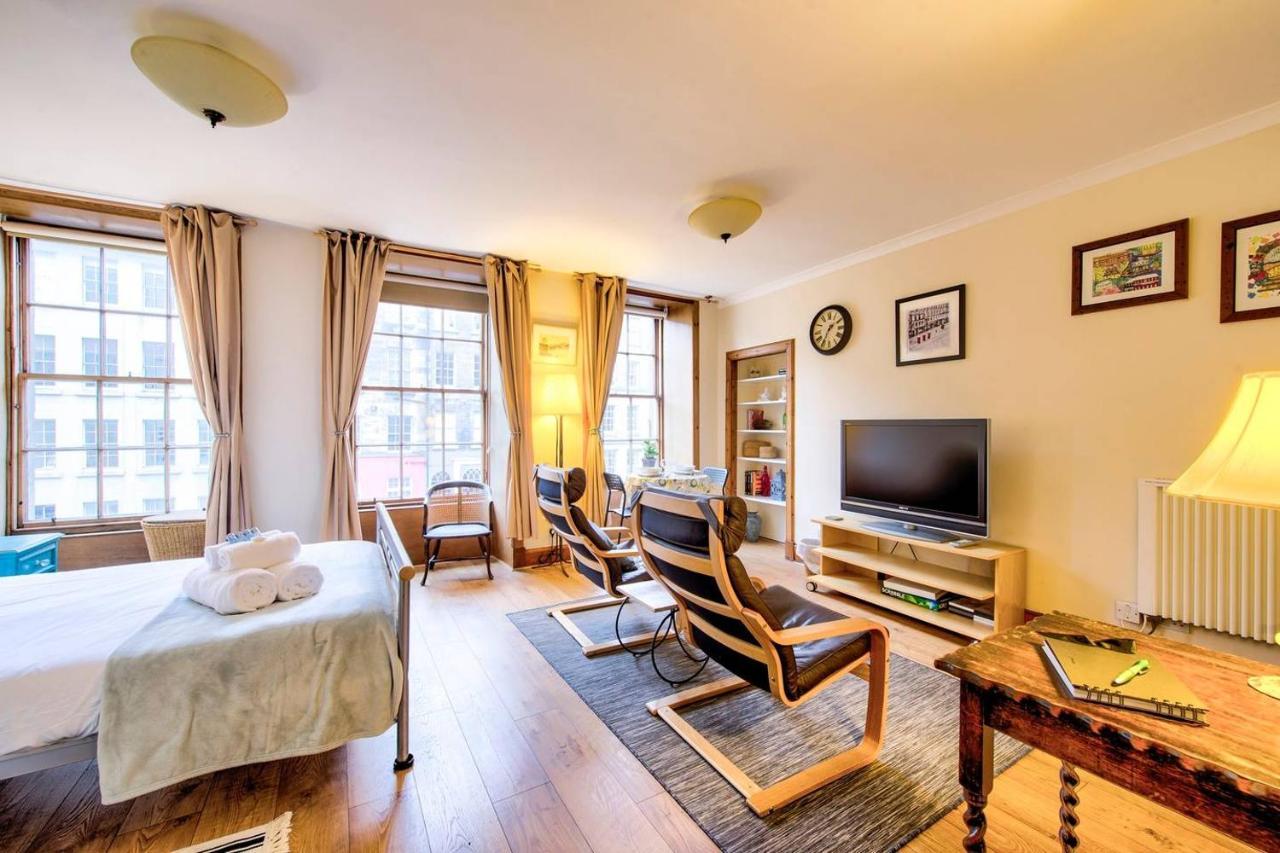 Joivy Royal Mile Apartment In Prime Location Эдинбург Экстерьер фото