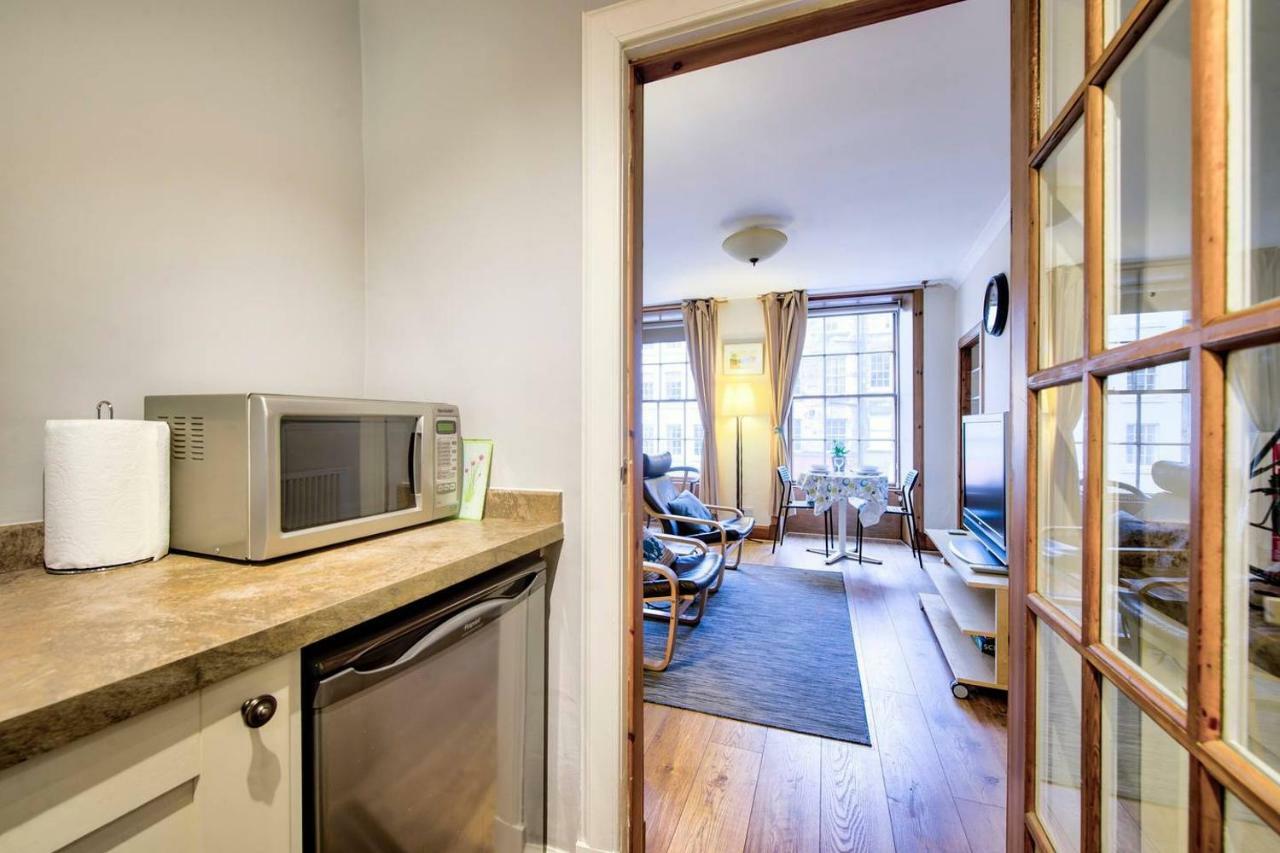 Joivy Royal Mile Apartment In Prime Location Эдинбург Экстерьер фото